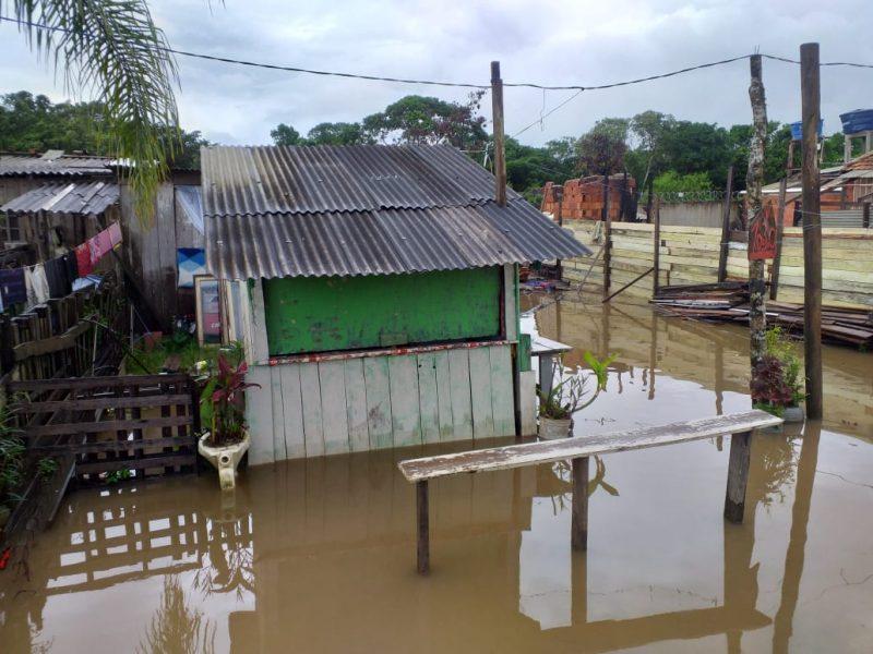 Santa Catarina tem novo alerta para chuva forte com risco de estragos