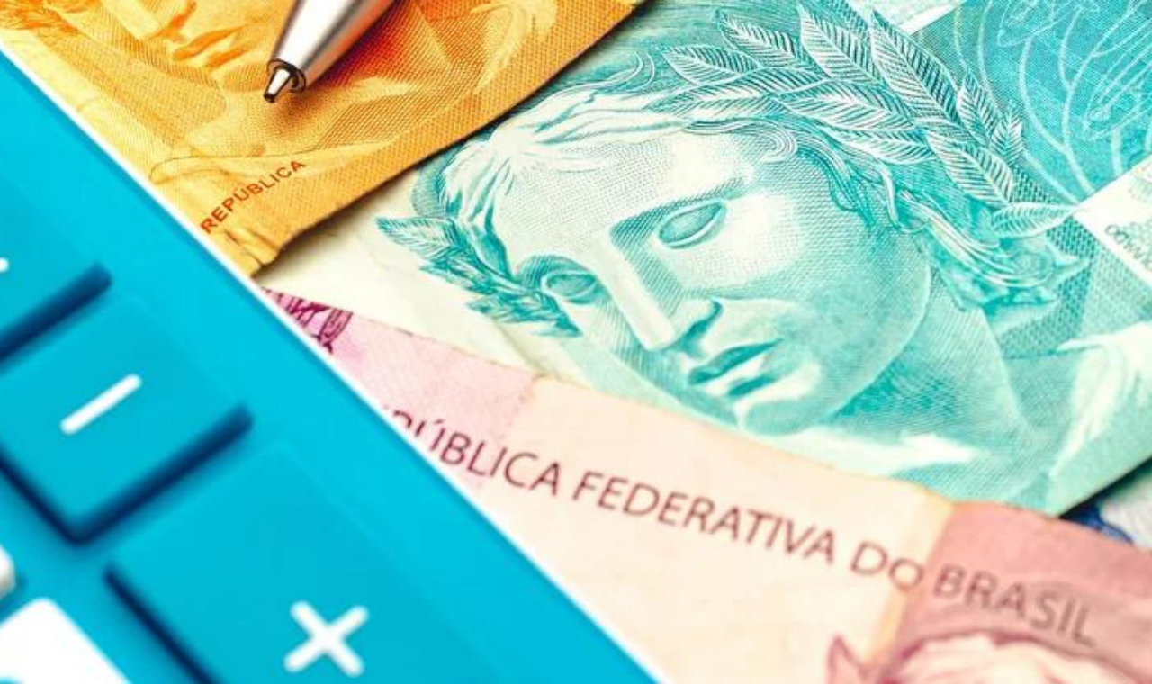 Brasileiro trabalhará 149 dias em 2022 para pagar impostos; CONFIRA