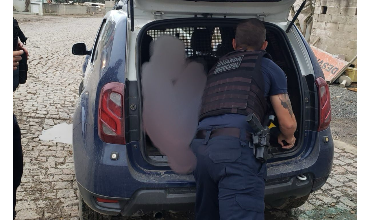 Condutor de caminhão é preso por dirigir sob influência de álcool, em Rio do Sul